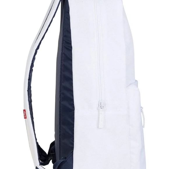 Levi's / snoopy back pack - Picture 3 of 4